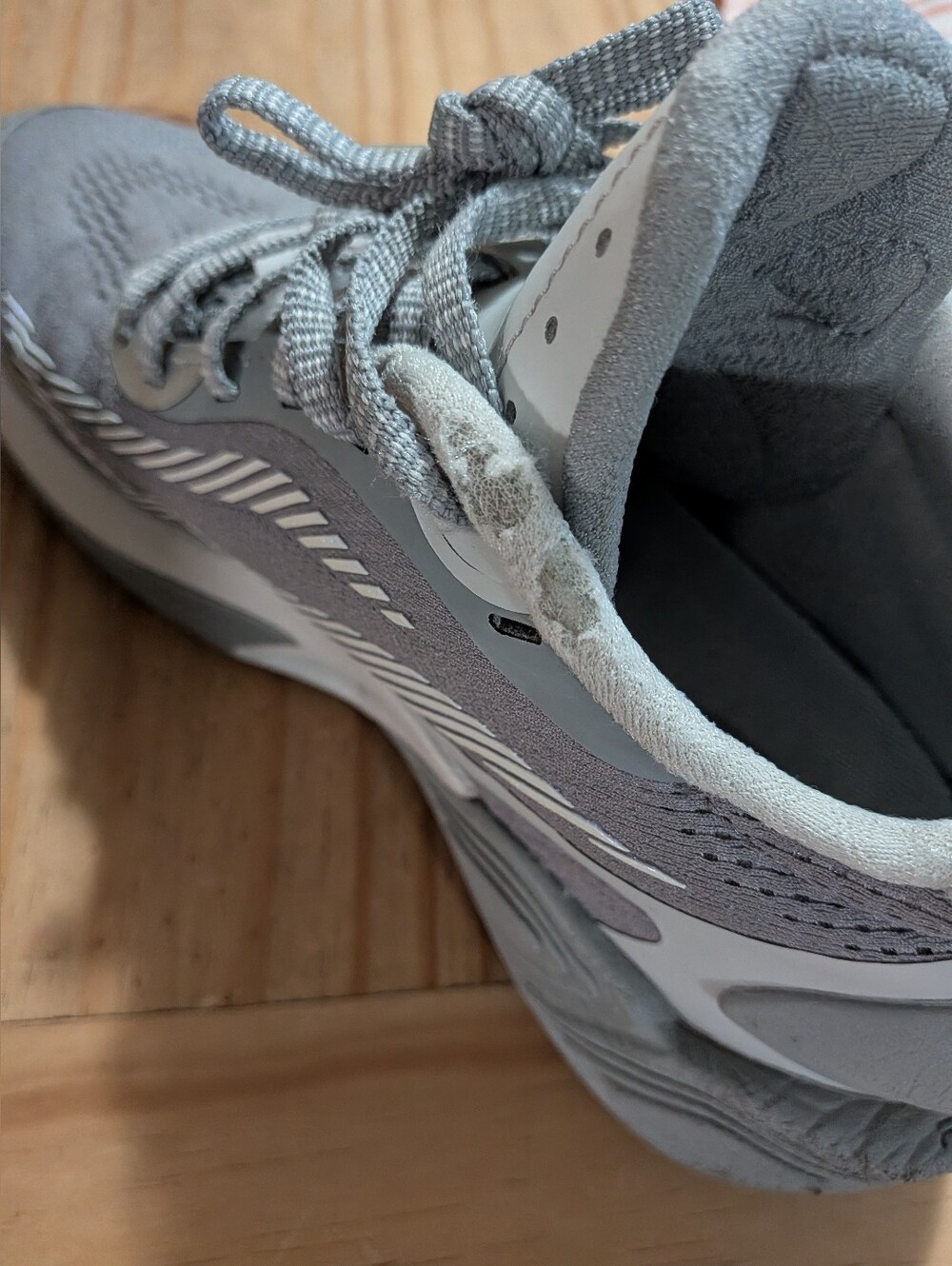New Balance Light Gray Men's Basketball Sneakers - Picture 5 of 6